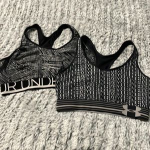 2 under armor sports bras. Size L, tags have been removed. EUC